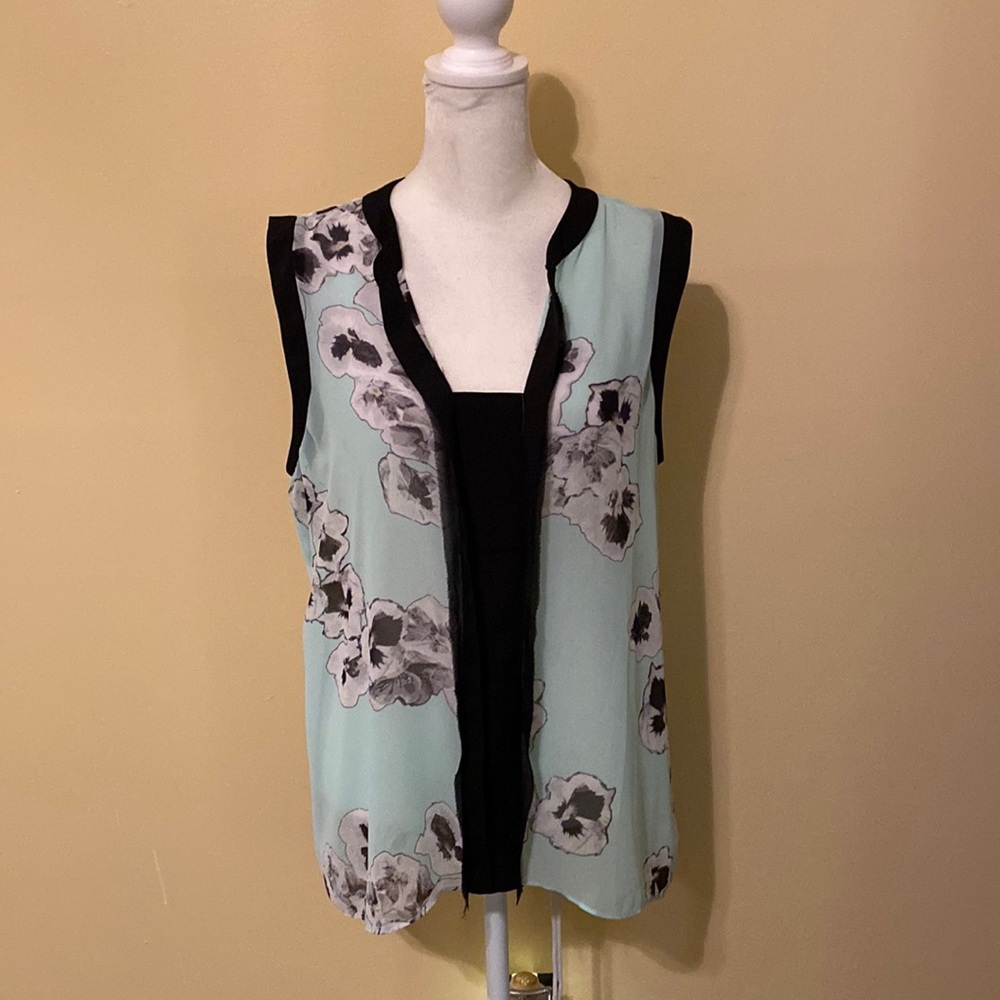 Ellen Tracy top